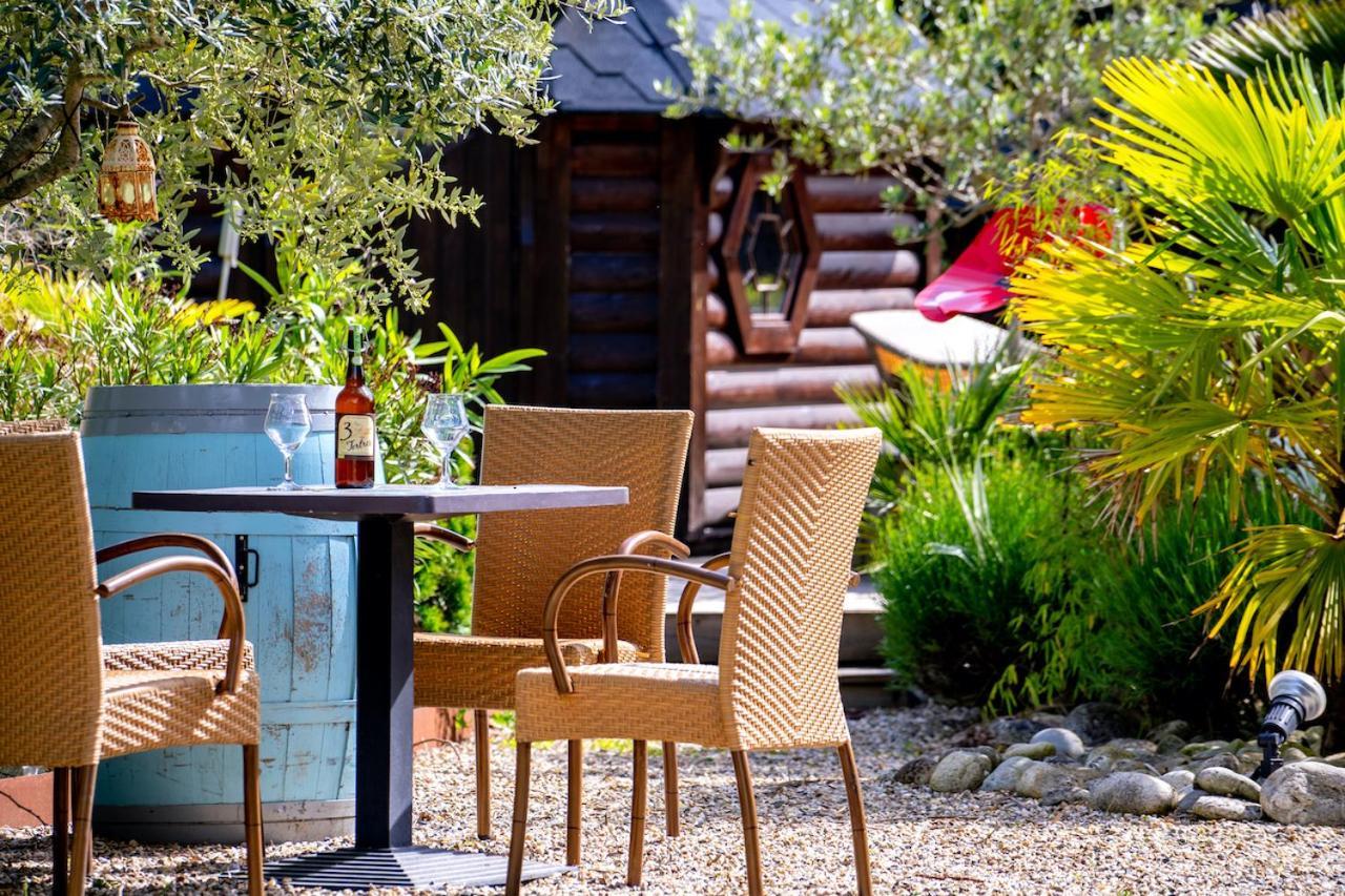 Bed and Breakfast Le Bassin Du Tertre Fronsac  Exterior foto