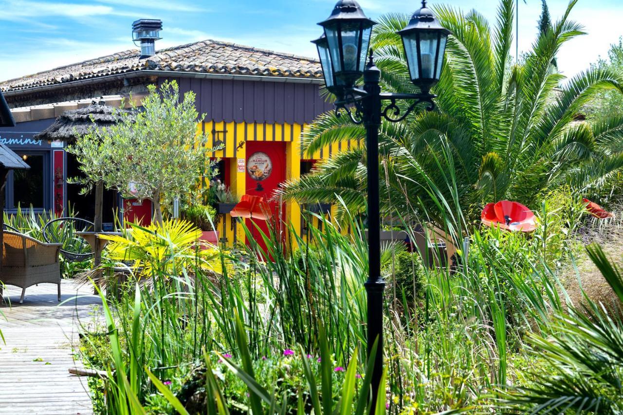 Bed and Breakfast Le Bassin Du Tertre Fronsac  Exterior foto