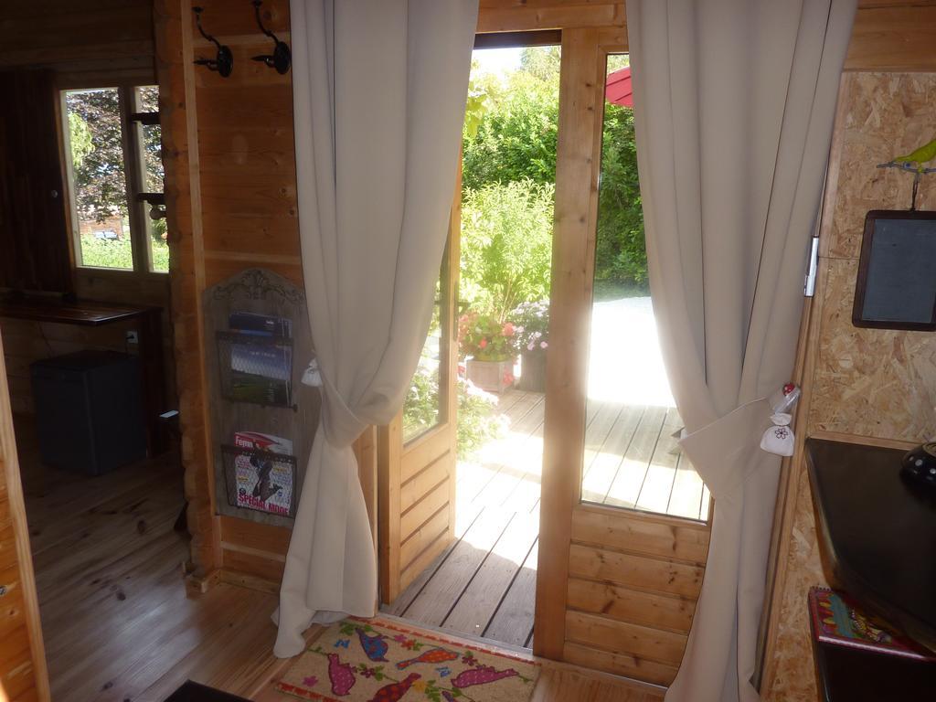 Bed and Breakfast Le Bassin Du Tertre Fronsac  Zimmer foto